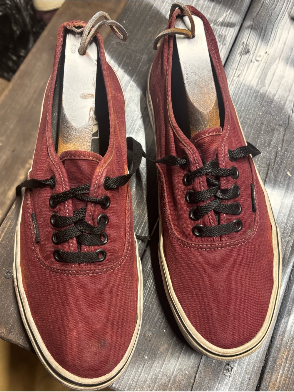 Vans Men's Low-Top Canvas Sneakers in Burgundy with Black Laces